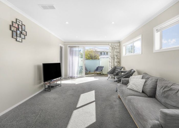  at 1/121 Muritai Road, Eastbourne, Lower Hutt