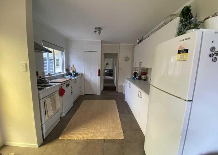  at 19B Sylvia Road, Hillcrest, North Shore City, Auckland