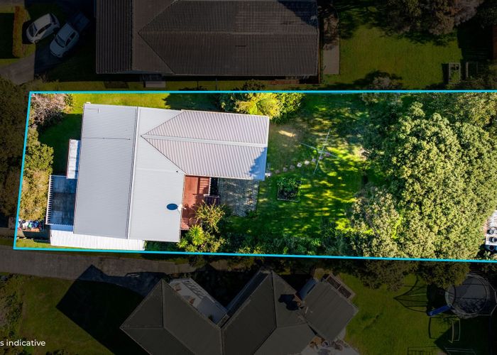  at 39 Neptune Avenue, Beach Haven, North Shore City, Auckland
