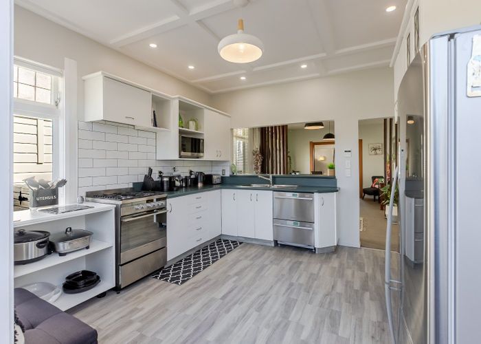  at 9 Wha Street, Lyall Bay, Wellington, Wellington