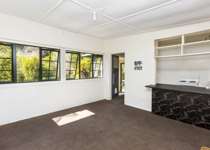  at 126 Pinehaven Road, Pinehaven, Upper Hutt