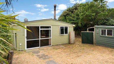  at 37 Dixie Street, Te Horo Beach