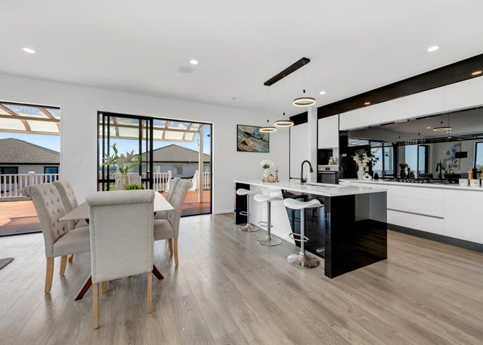 at 10 Ripa Street, Flat Bush, Auckland