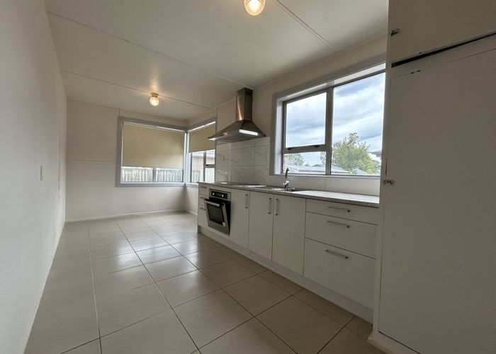  at 28 Fenchurch Street, Redwood, Christchurch City, Canterbury