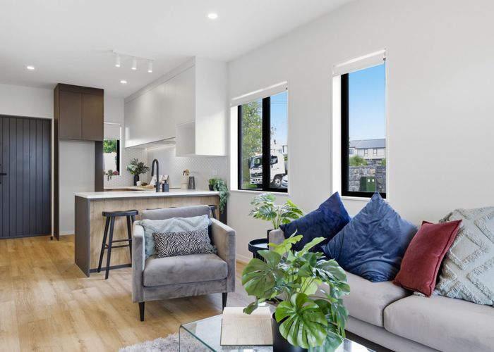  at 12 Taratoa Street, Point England, Auckland City, Auckland