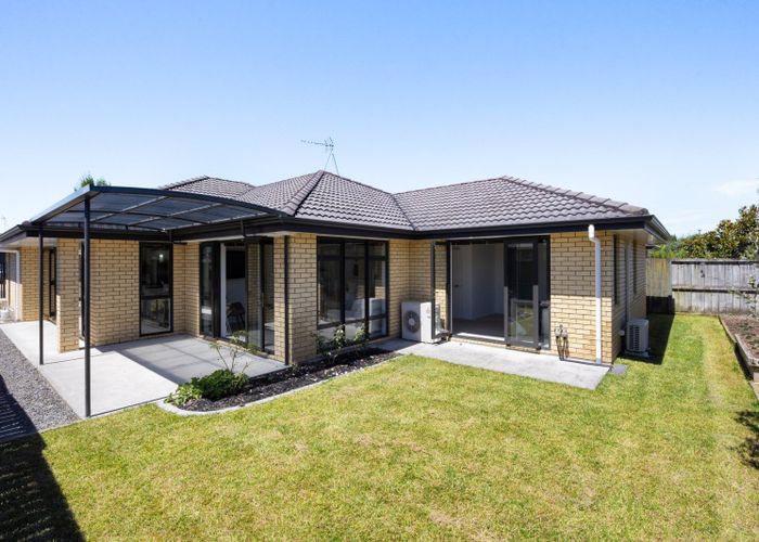  at 9 Edgeview Crescent, Fitzroy, Hamilton