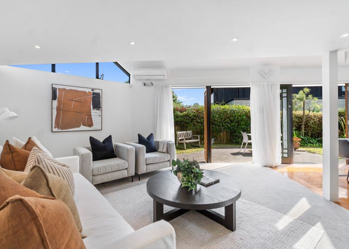  at 19B Harbour View Road, Point Chevalier, Auckland