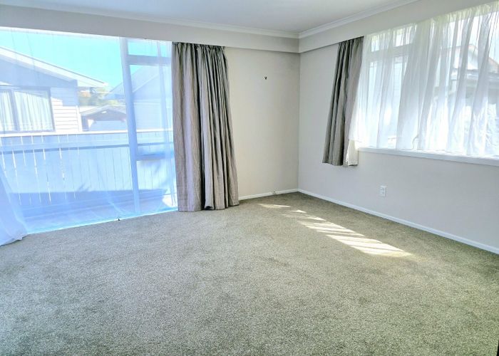  at 5 Holyoake Crescent, Avalon, Lower Hutt, Wellington