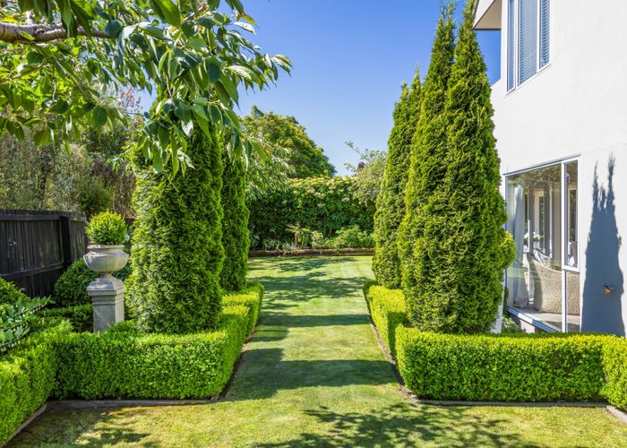  at 10A Harrods Court, Fendalton, Christchurch City, Canterbury