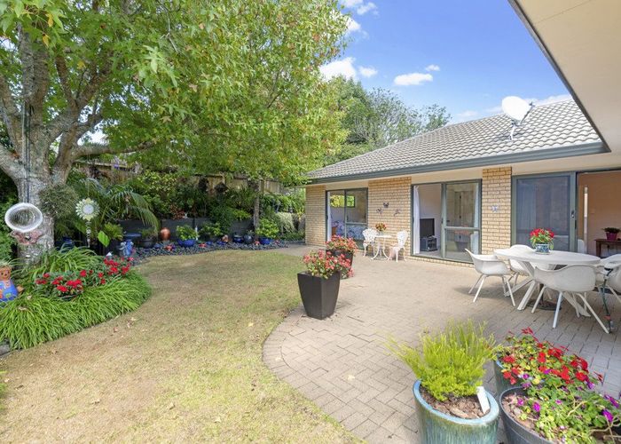  at 3 Carniew Place, Dannemora, Auckland