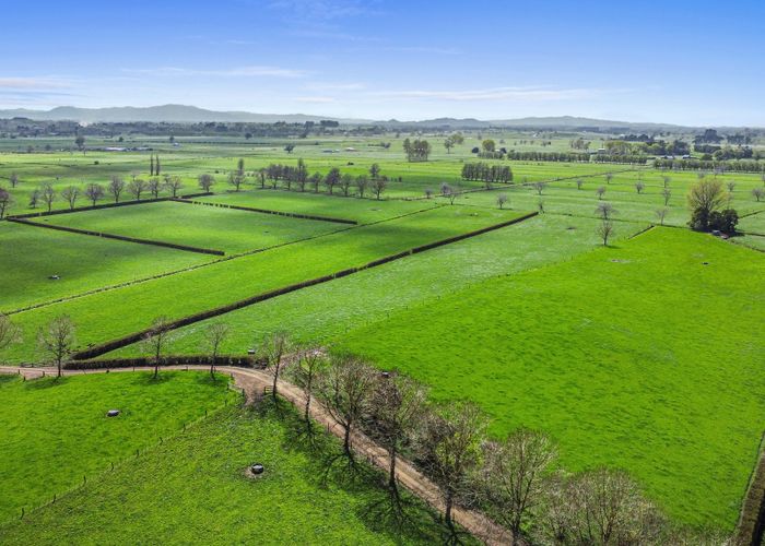  at 520 Lake Road, Horsham Downs, Hamilton, Waikato