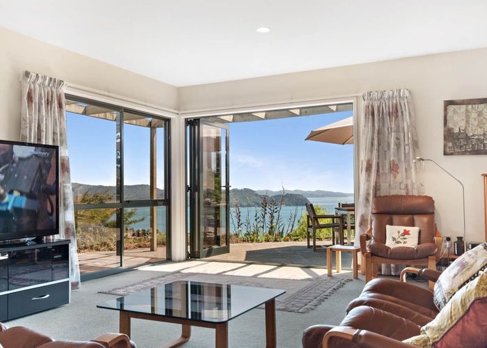  at 140 Wattle Bay Road, Manukau Heads, Franklin, Auckland