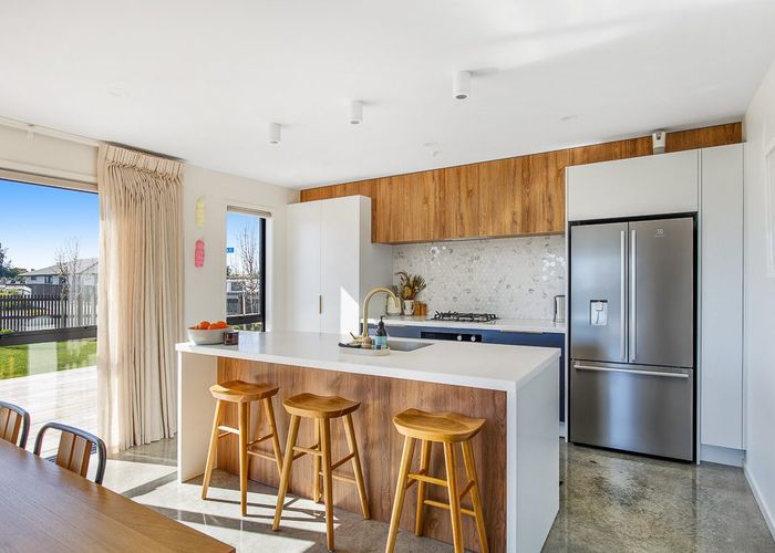  at 29 Honeyfield Drive, Whalers Gate, New Plymouth, Taranaki