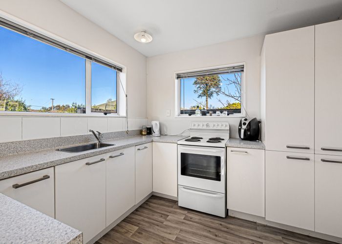  at 39c Bassett Street, Burwood, Christchurch City, Canterbury