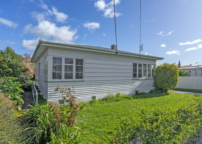  at 17 Ohio Street, Martinborough