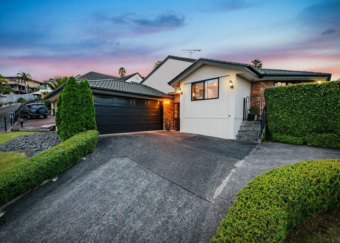  at 12 San Ignacio Court, Henderson, Auckland