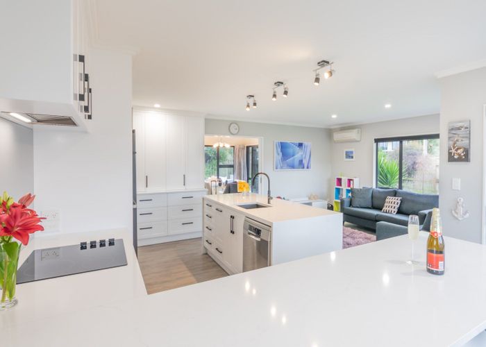  at 6 Mowhanau Drive, Kai Iwi