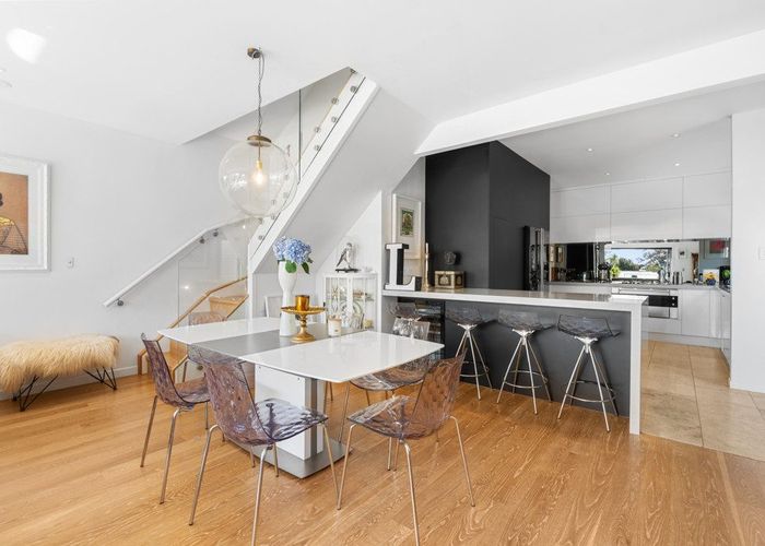  at 31 Church Street, Northcote Point, North Shore City, Auckland