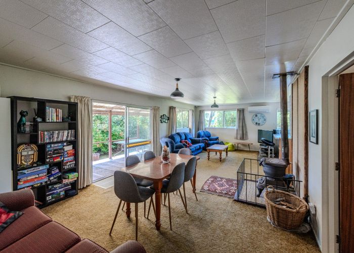  at 18 Ocean Grove, Pounawea, Clutha, Otago