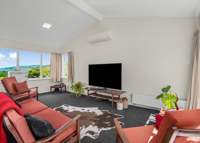  at 19 Vista Crescent, Brown Owl, Upper Hutt, Wellington