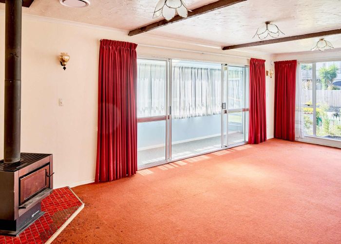  at 5 Apple Terrace, Ranui, Porirua