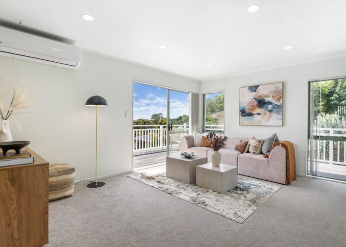  at 2/21 Bonito Place, Bayview, North Shore City, Auckland