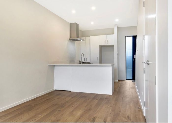  at 51 Neil Avenue, Te Atatu Peninsula, Waitakere City, Auckland