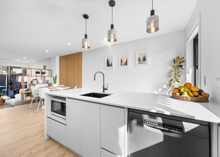  at 5/47 Taipari Road, Te Atatu Peninsula, Waitakere City, Auckland