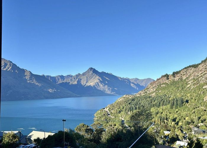  at 15A MACKINNON TCE, SUNSHINE BAY, QUEENSTOWN