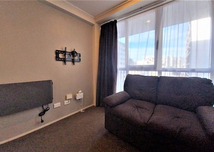  at 1017/72 Nelson Street, Auckland Central, Auckland