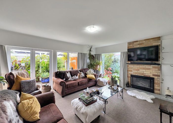  at 2 St Leonard Street, Saint Johns Hill, Whanganui, Manawatu / Whanganui