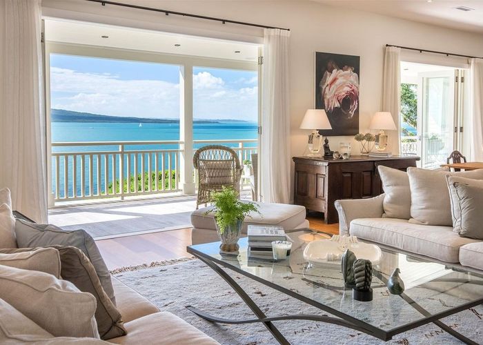  at 12A Seacliffe Avenue, Belmont, Auckland