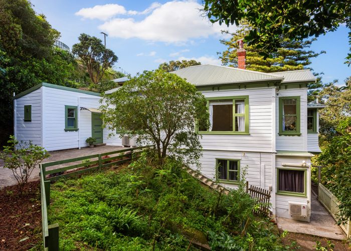  at 74 Sar Street, Wadestown, Wellington, Wellington