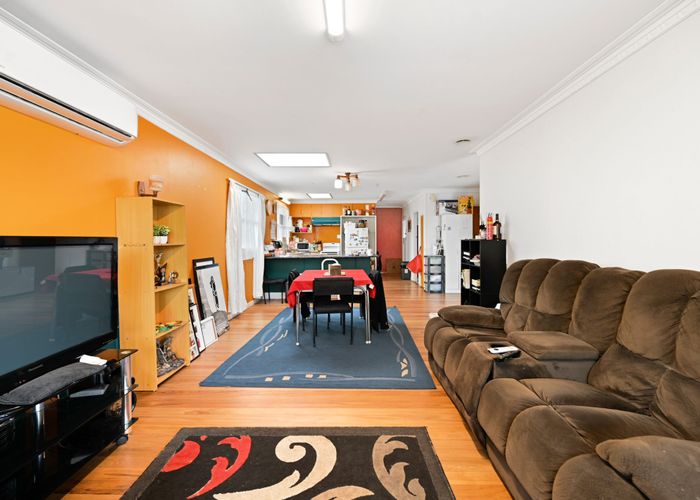  at 18 & 18a Dermont Street, Bader, Hamilton, Waikato