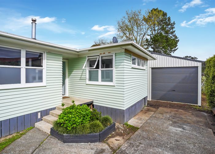  at 87 Riverpark Crescent, Henderson, Auckland