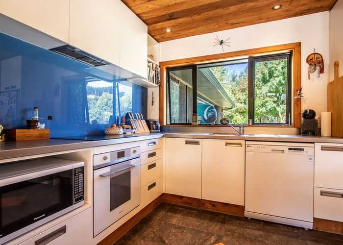  at 37 Kents Road, Reikorangi