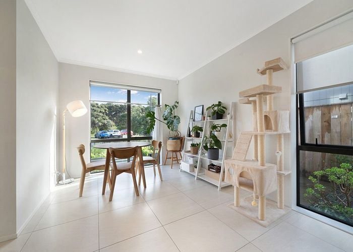  at 16 Waimoana Close, Massey, Waitakere City, Auckland