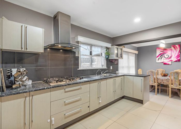  at 1/132 Wallace Road, Papatoetoe, Auckland