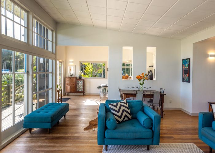  at 42 Tahatai Road, Oneroa, Waiheke Island, Auckland