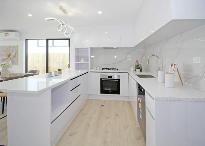  at 20E Hill Road, Papatoetoe, Manukau City, Auckland