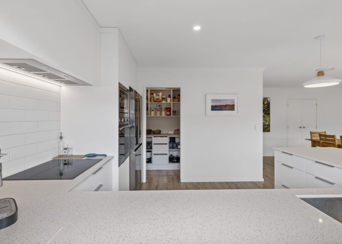  at 8 Oakmont Crescent, Waiwhakaiho, New Plymouth
