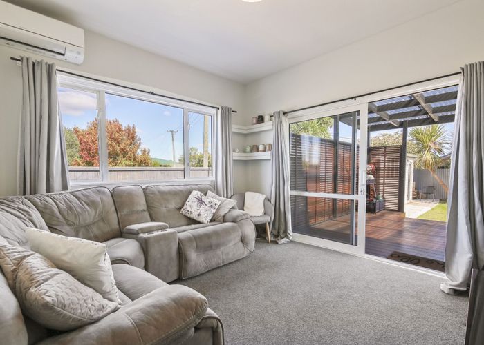  at 2/23 Donegal Street, Belfast, Christchurch City, Canterbury