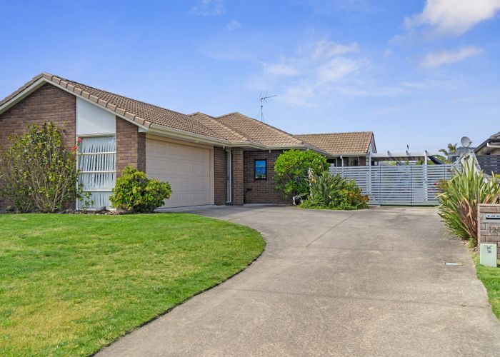  at 129 Longview Drive, Papamoa Beach, Papamoa