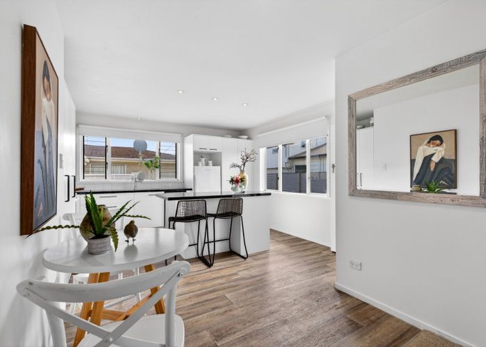  at 1/11 Chester Street, Taradale, Napier, Hawke's Bay