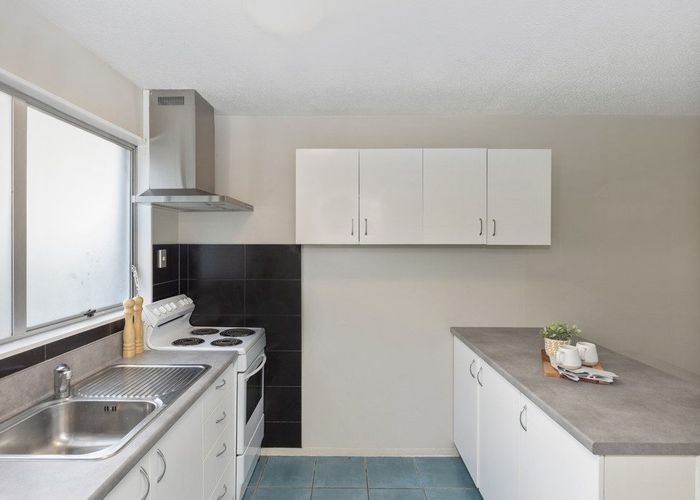  at 4/30 Epsom Road, Sockburn, Christchurch City, Canterbury