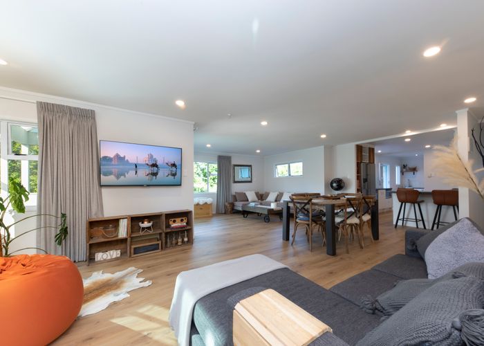  at 4 Bethells Road, Waitakere, Auckland