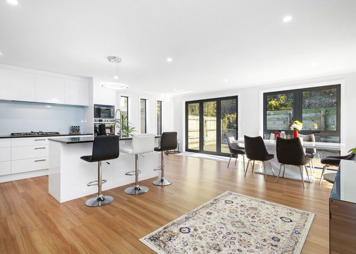 For rent 24 Porokaiwhiri Street, Crofton Downs, Wellington, Wellington homes.co.nz