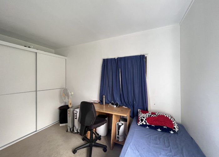  at 2/1334 Dominion Road, Mount Roskill, Auckland