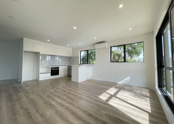  at 10D Erima Avenue, Point England, Auckland City, Auckland