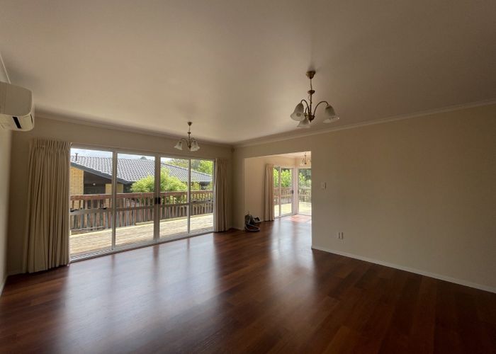  at 16 Amherst Place, Albany, North Shore City, Auckland